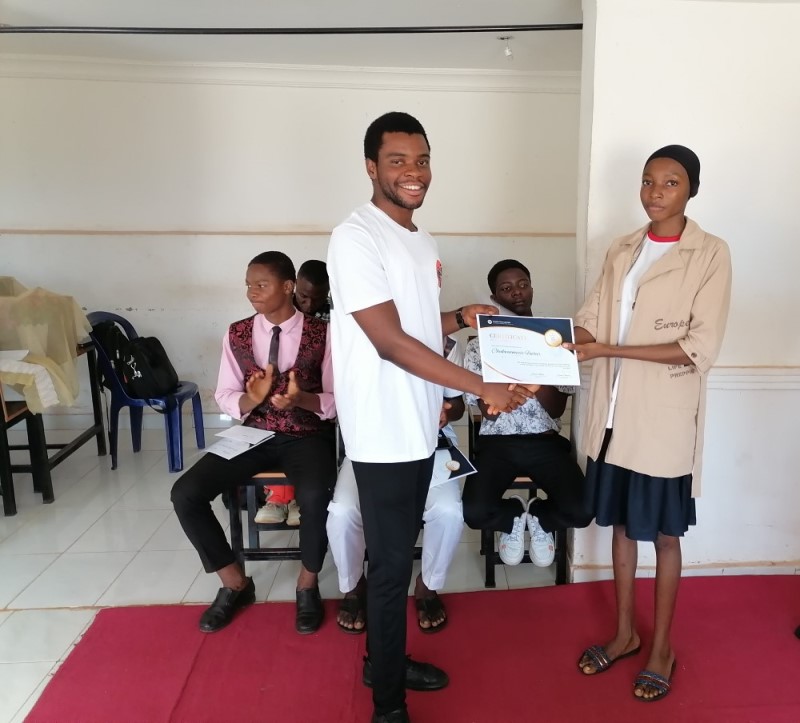 Student awarded Certificate